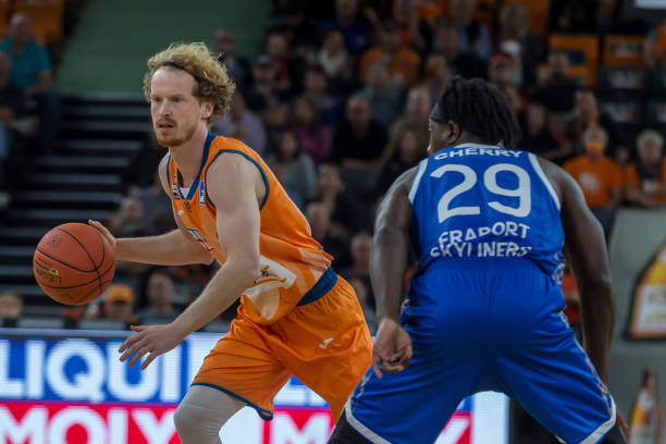 而湖人在篮 而湖人在篮