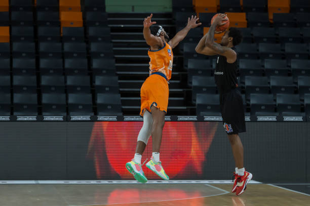 如何平衡身 如何平衡身